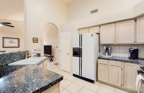 Casas Adobes House | Tucson National #8689 | Townhouse in Tucson with pool, golf, hot tub, & W/D