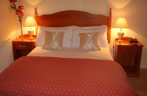 Dungarvan House | Tudor House Guest House
