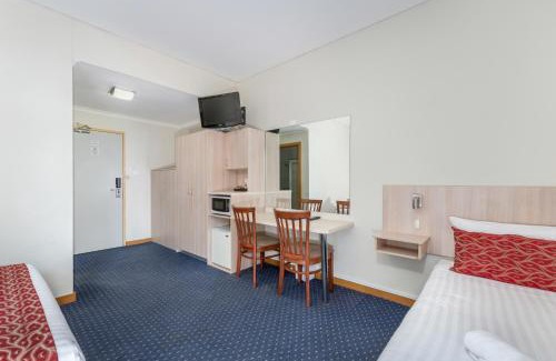 Hamilton Hotel | Tudor Inn Newcastle