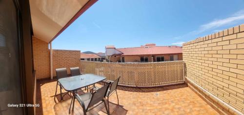 Greenway Apartment | Tuggeranong Short Stay #09C - Sleeps 4