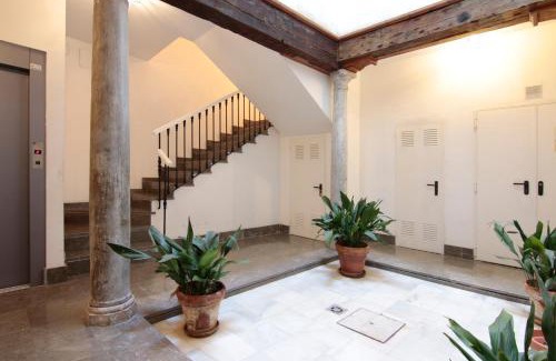 Centro - Sagrario Apartment | tuGuest Catedral Apartment