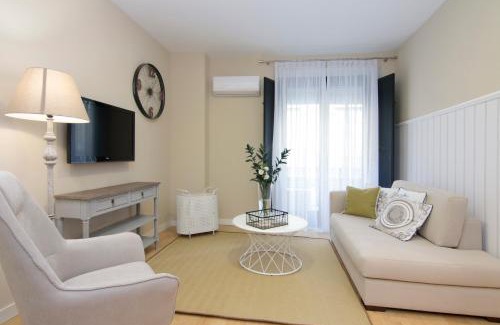 Centro - Sagrario Apartment | tuGuest Catedral Apartment