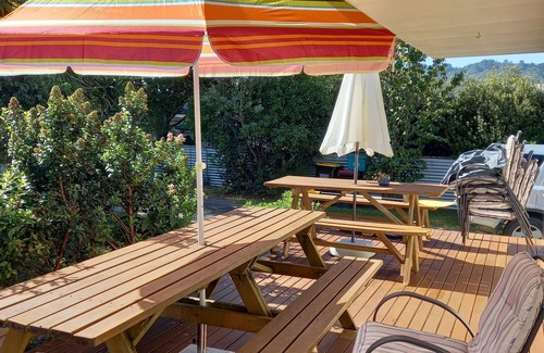 Whangamata House | Tui's Rest Whangamata- DOGS WELCOME, suitable for families