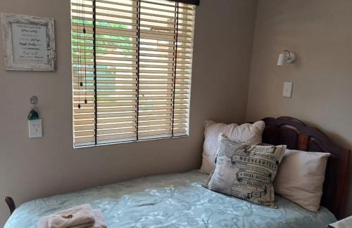 Potchefstroom House | Tuiskoms & Toeka Guesthouse