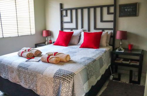 Potchefstroom House | Tuiskoms & Toeka Guesthouse