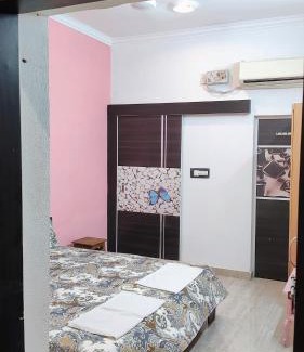 Taj Ganj House | Tuk Tuk Homestay