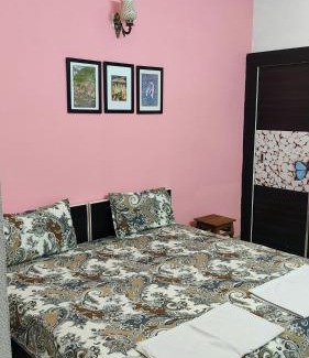 Taj Ganj House | Tuk Tuk Homestay