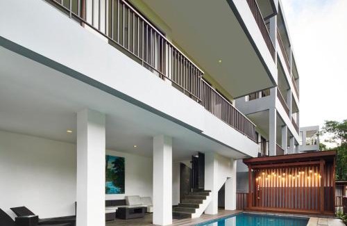 Bandung Villa | Tulip Hill View Villa 6 bedrooms with a private swimming pool and movie room