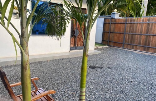 Kunduchi House | Tulivu House - 2-bedroom vacation home close to the beach
