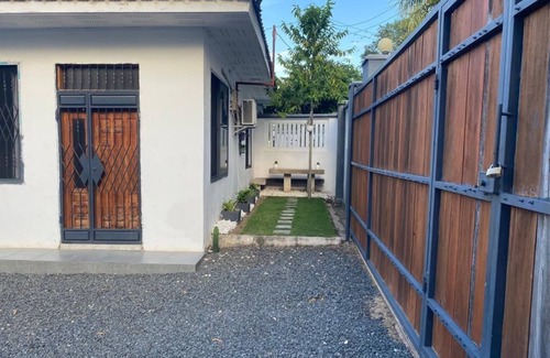 Kunduchi House | Tulivu House - 2-bedroom vacation home close to the beach