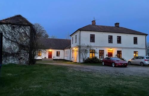 Sjobo Bed & Breakfast | Tullesbo Sätesgård