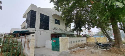 Allahabad House | Tulsi home stay