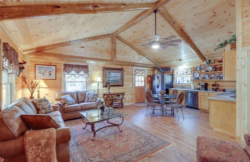 Tumbling Shoals Cabin | Tumbling Shoals Cabin w/Fire Pit: 1 Mi to Lake