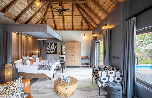 Madikwe Game Reserve Cabin | Tuningi Safari Lodge