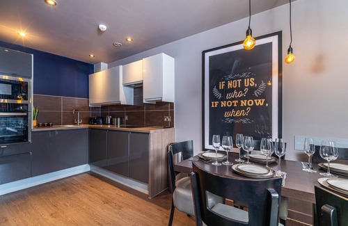 RopeWalks Apartment | Tunnage Square Apartments by EPIC