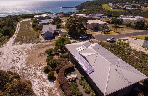 Tura Beach House | Tura Beachhouse in Dolphin Cove - Tura Beach
