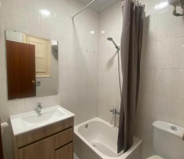 Nou Moles House | Turia Gardens Rooms - Authentic Valencia Parklife Downtown - VLC Urban Rental