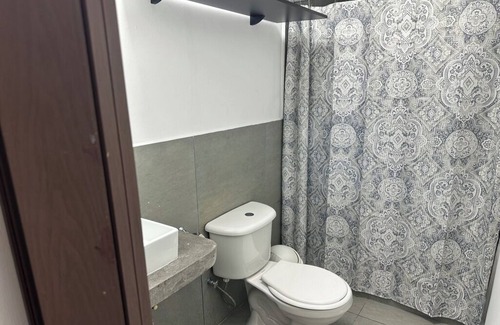 Alto Boquete Apartment | Turistic Lodging at Alto Boquete - Family Room Deluxe with private bathroom