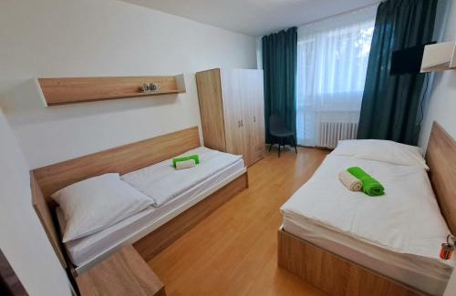 Zapad House | Turistická ubytovňa pri Spojenom školskom internáte Medická 2