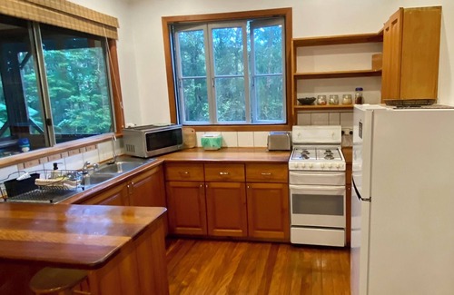 Palmwoods House | Turmeric Cottage - Palmwoods Eco Escape