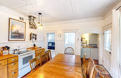 Bandon House | Turn-of-the-century home near beaches with porch, fenced yard & fireplace