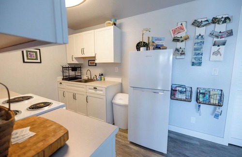 Sitka Apartment | Turner Guest House - one bedroom, one bathroom, ocean views