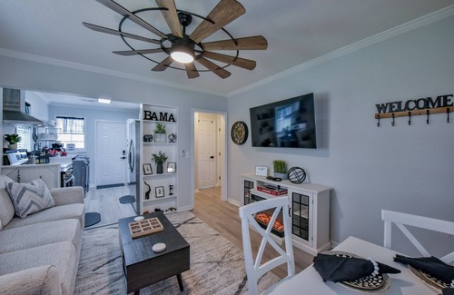 Tuscaloosa Condo | Turner Round - Book for 30 or more days! Quiet Complex.