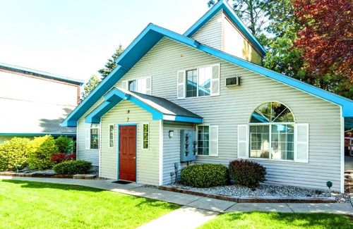 North Spokane Apartment | Turning Leaf Townhome Suites