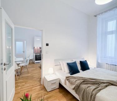 Nove Mesto Apartment | TurnKey I Wenceslas Square Apartments