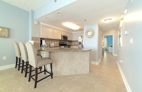 Destin Condo | TURQUOISE BEACHFRONT WATER VIEWS Sunrise2Sunset! Beach Balcony, Pool, Pickleball, Tennis - Jade East