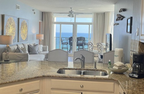 Destin Condo | TURQUOISE BEACHFRONT WATER VIEWS Sunrise2Sunset! Beach Balcony, Pool, Pickleball, Tennis - Jade East
