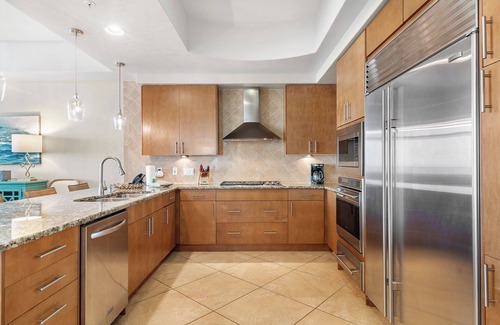 Orange Beach Condo | Turquoise D706-Beach Front w/Large Terrace & Hot Tub, Saltwater Lazy River!