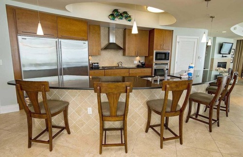 Orange Beach Condo | Turquoise Place 1909D 4 bedroom 4.5 bath corner unit with Private hottub by Prickett Properties