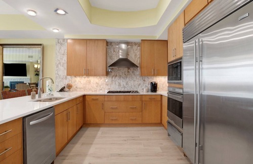 Orange Beach House | TURQUOISE Place, 3bed 3 bath. Balcony HOT TUB. Sleeps 12. AUG 2 night minimum