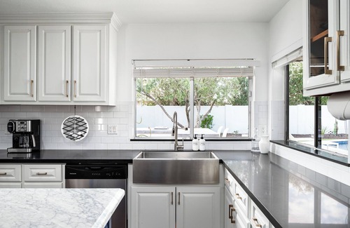 Casa Buena House | Turquoise Retreat - Pool, Putting Green, Location!