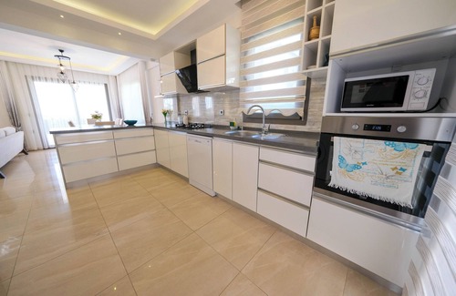 Oludeniz Villa | Turquoise Shores Villa Oludeniz close to the Beach | 4br Family-Friendly Villa