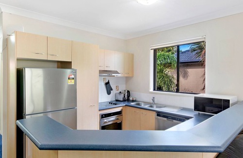 Mermaid Beach Apartment | Turtle Beach Resort Family Friendly Apartment