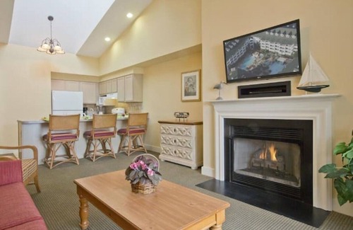 Virginia Beach Apartment | Turtle Cay during Beach Street USA - Huge Pool!