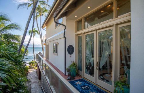Napili House | Turtle Cove home