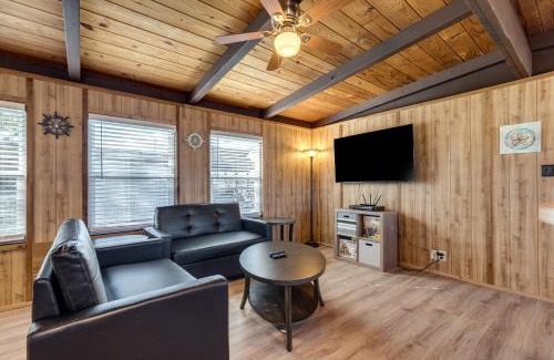 Freeport House | Turtle Cove Retreat