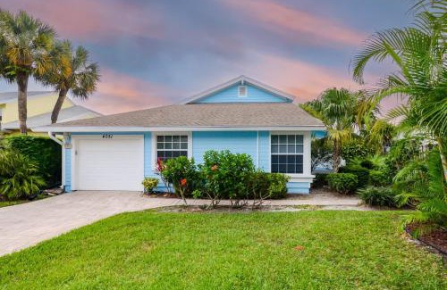 Jensen Beach House | Turtle House - Heated Pool Home In Jensen Beach