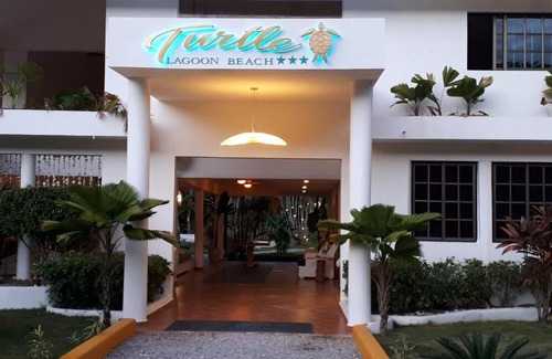 Las Terrenas Hotel | Turtle Lagoon Beach - Bahia Punta Bonita