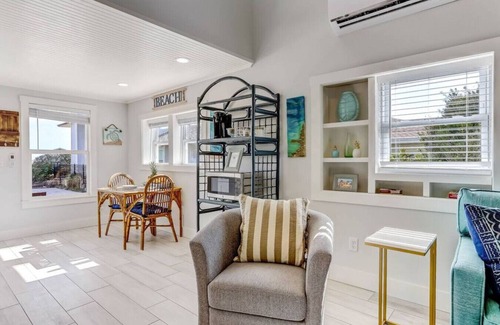 Fernandina Beach Apartment | Turtle Loft | Charming Oceanfront Loft | Multiple Decks | Private Beach Access