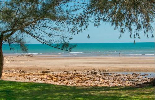 Rapid Creek Apartment | Turtle Place 2 Bed Apt Walk To Foreshore