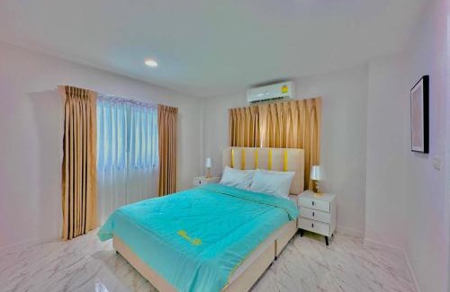 Central Pattaya Villa | Turtles Cove 4 Bedroom Pvt Pool Villa in Pattaya City Center - Bonkot