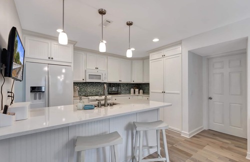 Palmetto Dunes Condo | Turtles & Tails - PET FRIENDLY in Palmetto Dunes!