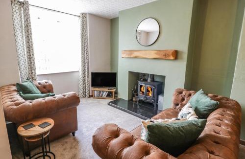 Rhiwbryfdir House | TurTwig Cottage