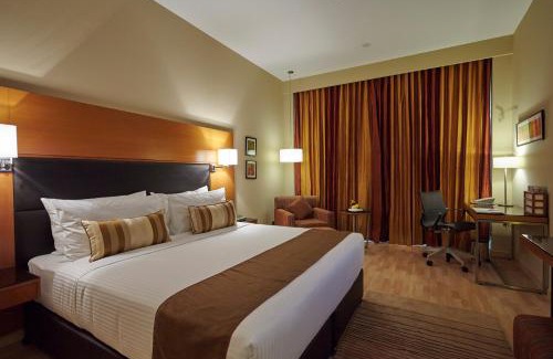 Perungudi Hotel | Turyaa Chennai - OMR IT Expressway