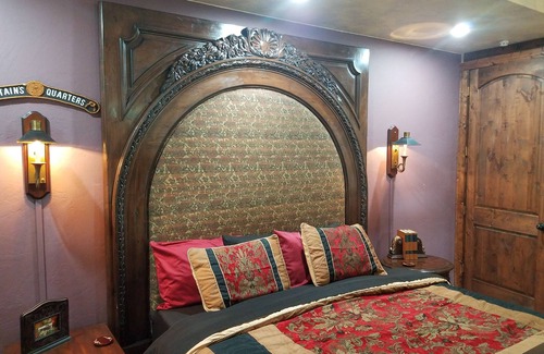 Eureka Springs Bed & Breakfast | Tuscan Manor