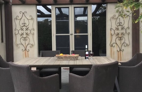 Mount Martha House | Tuscan Villa Mt Martha (Great for families/large groups)